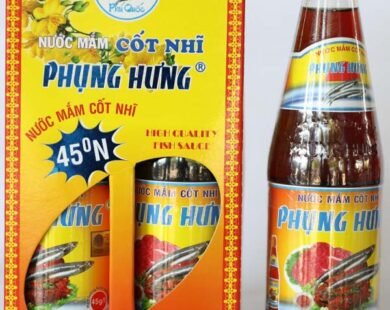 Cặp 2 chai nước mắm Phụng Hưng cốt nhĩ 700ml 45 độ đạm